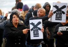 Demonstrators protest against the decision by public broadcaster South African Broadcasting Corporation (SABC) that it would not broadcast scenes of violent protest, in Cape Town, South Africa, July 1, 2016. PHOTO BY REUTERS/Mike Hutchings