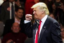 U.S. President-elect Donald Trump speaks at a rally as part of their "USA Thank You Tour 2016" in Cincinnati, Ohio, December 1, 2016. PHOTO BY REUTERS/William Philpott