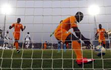 Doumbia Seydou (C) of Ivory Coast celebrates his goal against Guinea during their 2015 African Cup of Nations Group D soccer match in Malabo, January 20, 2015. PHOTO BY REUTERS/Amr Abdallah Dalsh