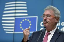 Luxembourg's Foreign Minister Jean Asselborn give a news conference after an emergency meeting on the migrant crisis in Brussels, Belgium, November 9, 2015. PHOTO BY REUTERS/Eric Vidal