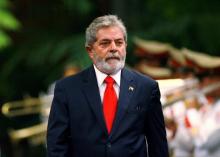 Brazil's former President Luiz Inacio Lula da Silva reviews the honor guard during a reception ceremony at Havana's Revolution Palace, January 15, 2008. PHOTO BY REUTERS/Claudia Daut