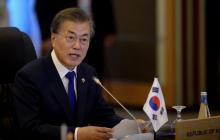 South Korea's President Moon Jae-In delivers a statement during the 19th Association of Southeast Asian Nations (ASEAN)-Republic of Korea Summit on the sidelines of the 31st ASEAN Summit and Related summits at the Philippine International Convention Center (PICC) in Manila, Philippines, November 13, 2017. PHOTO BY REUTERS/Noel Celis