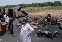 A general view of the scene of an oil tanker explosion in Bahawalpur, Pakistan, June 25, 2017. PHOTO BY REUTERS/Stringer