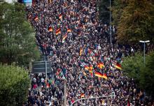 People take part in demonstrations following the killing of a German man in Chemnitz, in Chemnitz, Germany, September 1, 2018. PHOTO BY REUTERS/Hannibal Hanschke