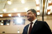 Ukraine's President Petro Poroshenko arrives at a news conference at the Japan National Press Club in Tokyo, April 6, 2016. PHOTO BY REUTERS/Thomas Peter