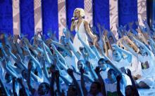 Artist Polina Gagarina performs during the preliminary draw for the 2018 FIFA World Cup at Konstantin Palace in St. Petersburg, Russia, July 25, 2015. PHOTO BY REUTERS/Grigory Dukor