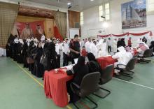 Voters queue up during parliamentary elections, at a polling station set up at the Seef Mall shopping centre in Manama, November 22, 2014. PHOTO BY REUTERS/Stringer