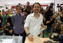 Podemos (We Can) leader Pablo Iglesias, now running under the coalition Unidos Podemos (Together We Can), casts his vote in Spain's general election in Madrid, Spain, June 26, 2016. PHOTO BY REUTERS/Andrea Comas